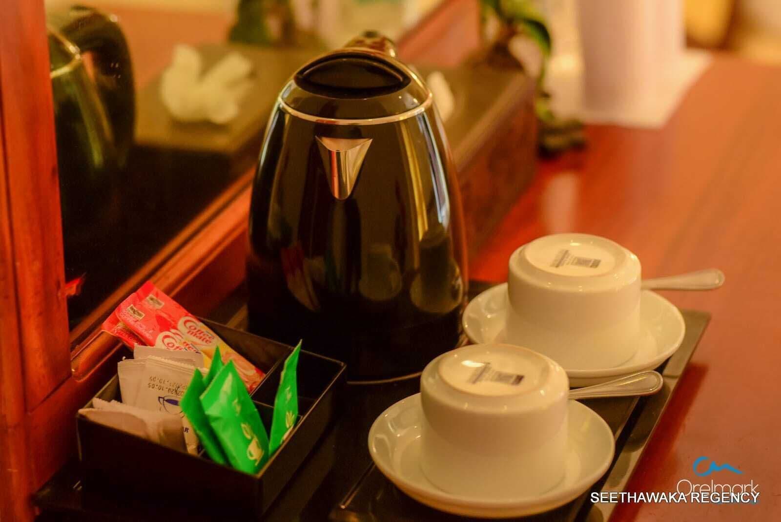 Kaffee und/oder Kaffeemaschine