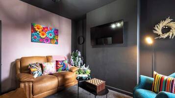 Smart TV, video games