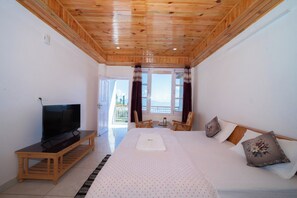 Superior Double Room, Garden View