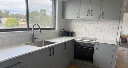 Enjoy a your stay at this centrally located house.
Newly renovated and spacious!