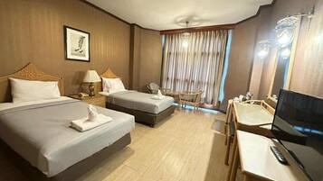 Habitació amb dos llits individuals superior, vistes a la ciutat