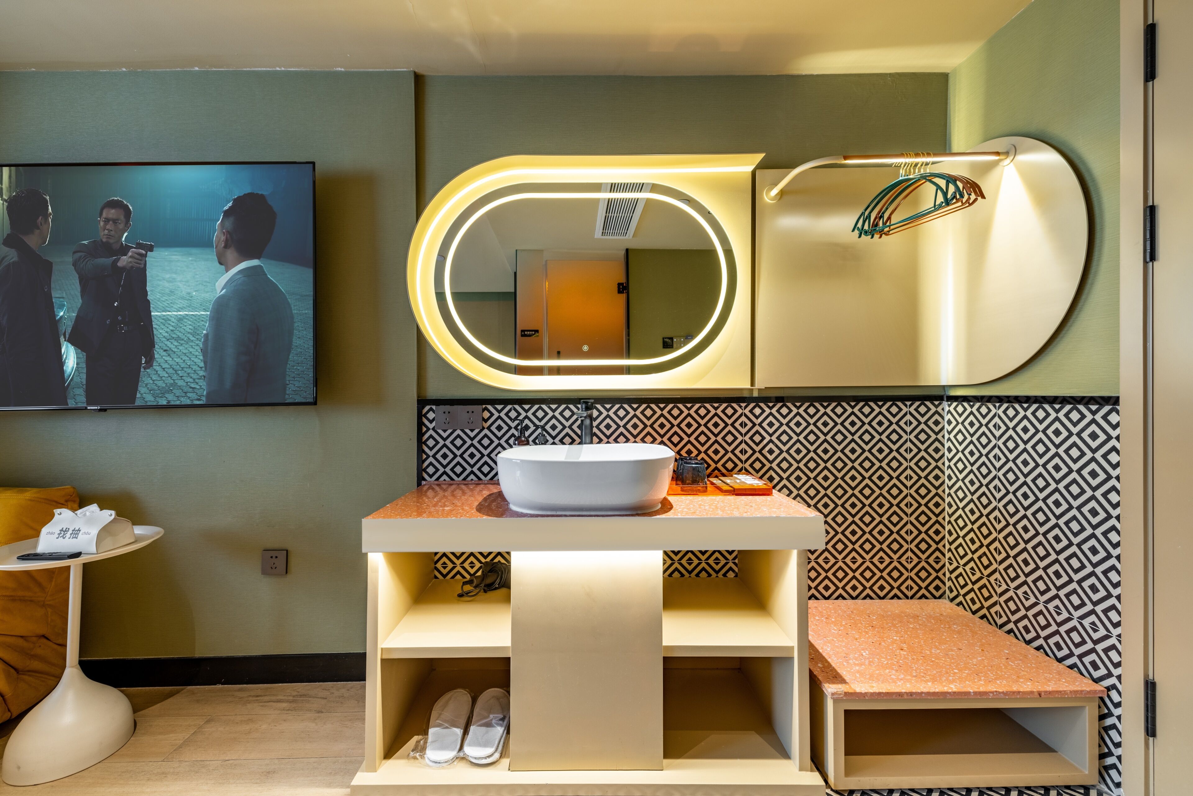 Superior Twin Room, City View | Interior