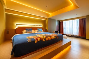 Family Quadruple Room, City View | In-room safe, blackout drapes, soundproofing, iron/ironing board - Super-Times Hotel (Guangzhou)