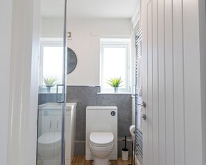 Bathroom - One Bed Apartment in Wellington (Telford and Wrekin)