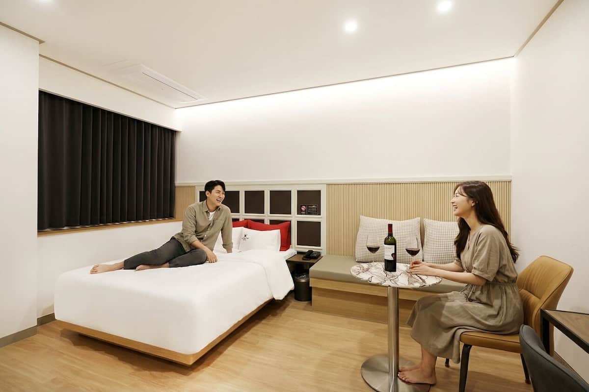 高級雙人房, 1 張加大雙人床, 非吸煙房, 微波爐