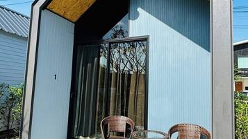 Eenvoudige studio, patio | Terras