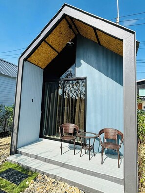 Eenvoudige studio, patio | Terras