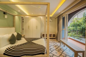 Luxury Villa | Iron/ironing board, free WiFi - Elivaas Solace AquaVista 5BHK Villa (Candolim)
