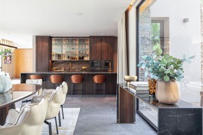 Dining - New build villa right on the beach with tropical garden and Bali feeling (Cala Vinyes)