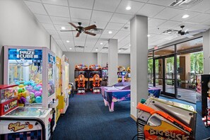 Games room - NEW! Luxe 3BR/2BA - Sleeps 12! Disney & Potter Rooms <15 Min to Convention/Parks (Orlando)