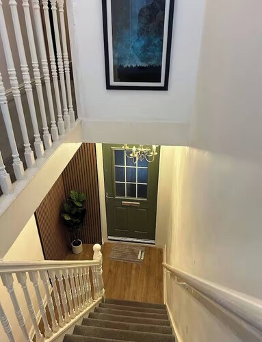 Cozy Private Room with Fast WiFi Full Kitchen Garden