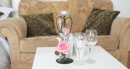 Lux Apartment in Gatwick