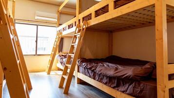 Shared Dormitory, Shared Bathroom