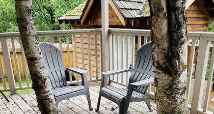 Denali Heath - A Cozy Riverside Retreat