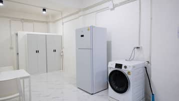 Gemeinsame KĂŒchenausstattung