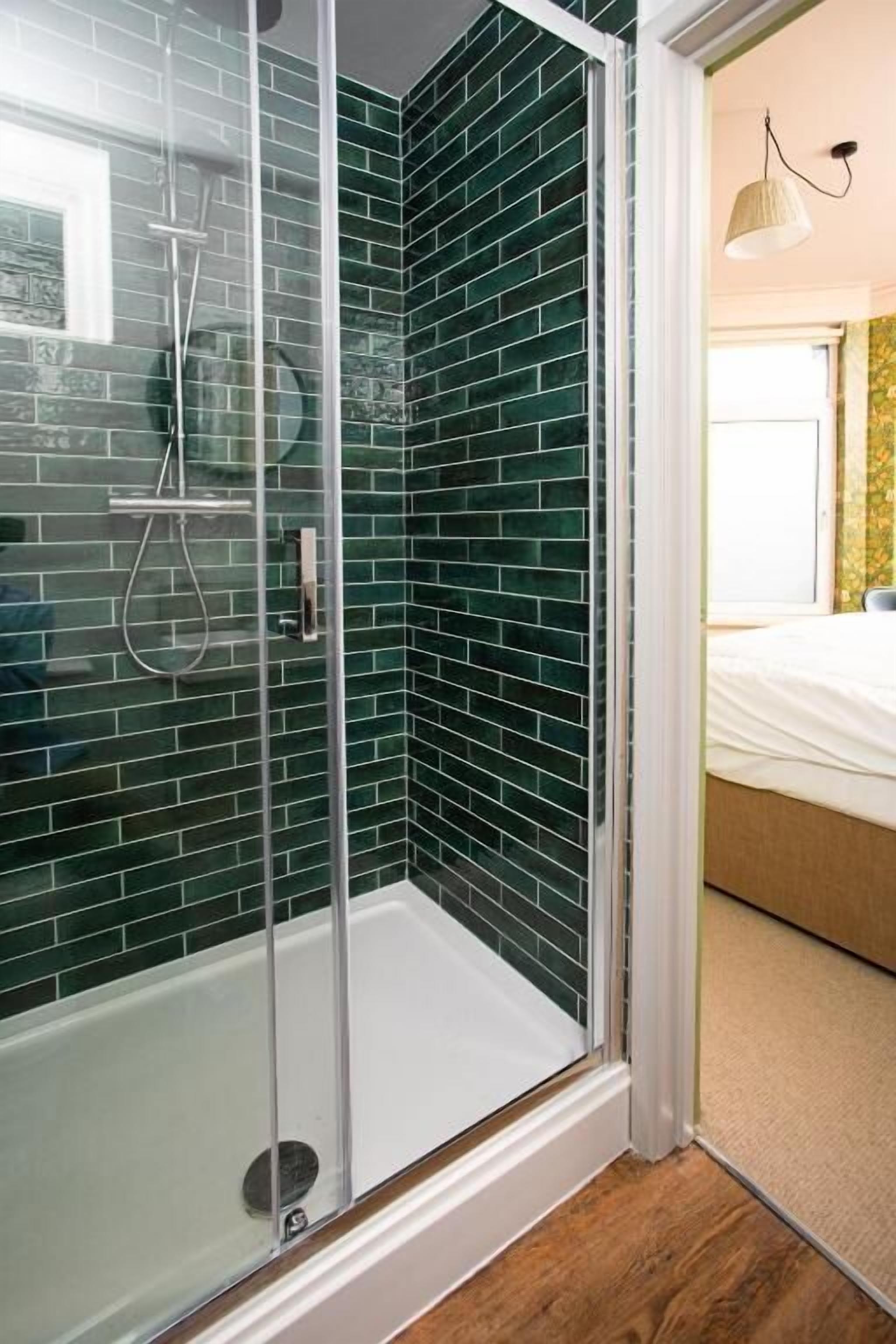 Deluxe Double Room | Bathroom