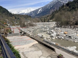 Quang cảnh nhìn từ nơi lưu trú