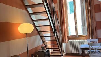 Studio Confort, vue ville | Coin séjour