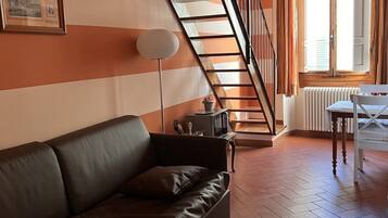 Comfort-Studio, Stadtblick | Wohnbereich