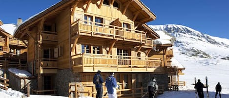 Chalet | Exterior