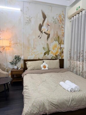 Classic Studio, Balcony, City View - TSala House (Ho Chi Minh City)