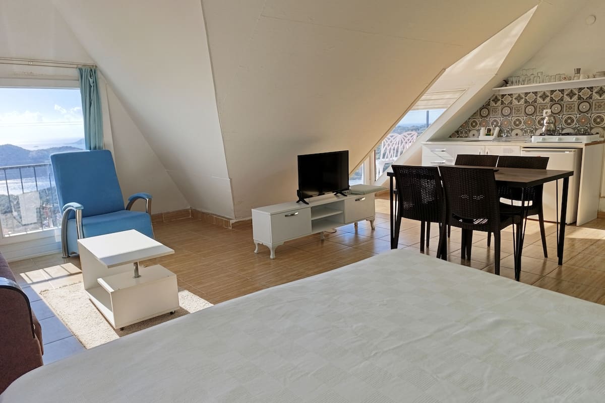 Penthouse dành cho gia đình, ban công, quang cảnh biển