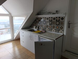 Family Penthouse, Balcony, Sea View | Private kitchen - 3 House Apart (Kaş)