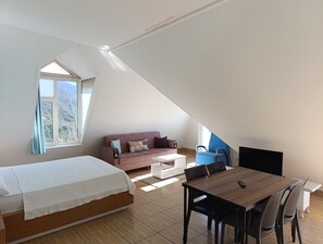 Family Penthouse, Balcony, Sea View - 3 House Apart (Kaş)