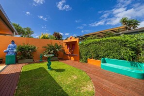 Property grounds - Fuller Holidays -Villa Pomplamoose, Byron Town Centre (Byron)