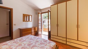 3 bedrooms - Air-conditioned, with terrace (Castelsardo)