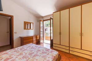 3 bedrooms - Air-conditioned, with terrace (Castelsardo)