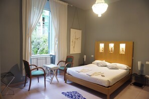 5 chambres, fer et planche à repasser, accès Internet, draps fournis
