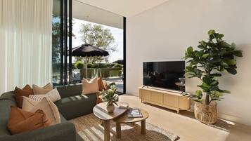 TV, offices