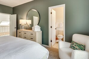4 bedrooms, Internet, bed sheets - White Mtn Adventure Hub! Group Escape w/ Views (Jefferson)