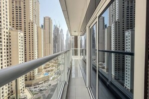 Property grounds - Beach Lux New 2BD | Marina view | CEG Group (Dubai)