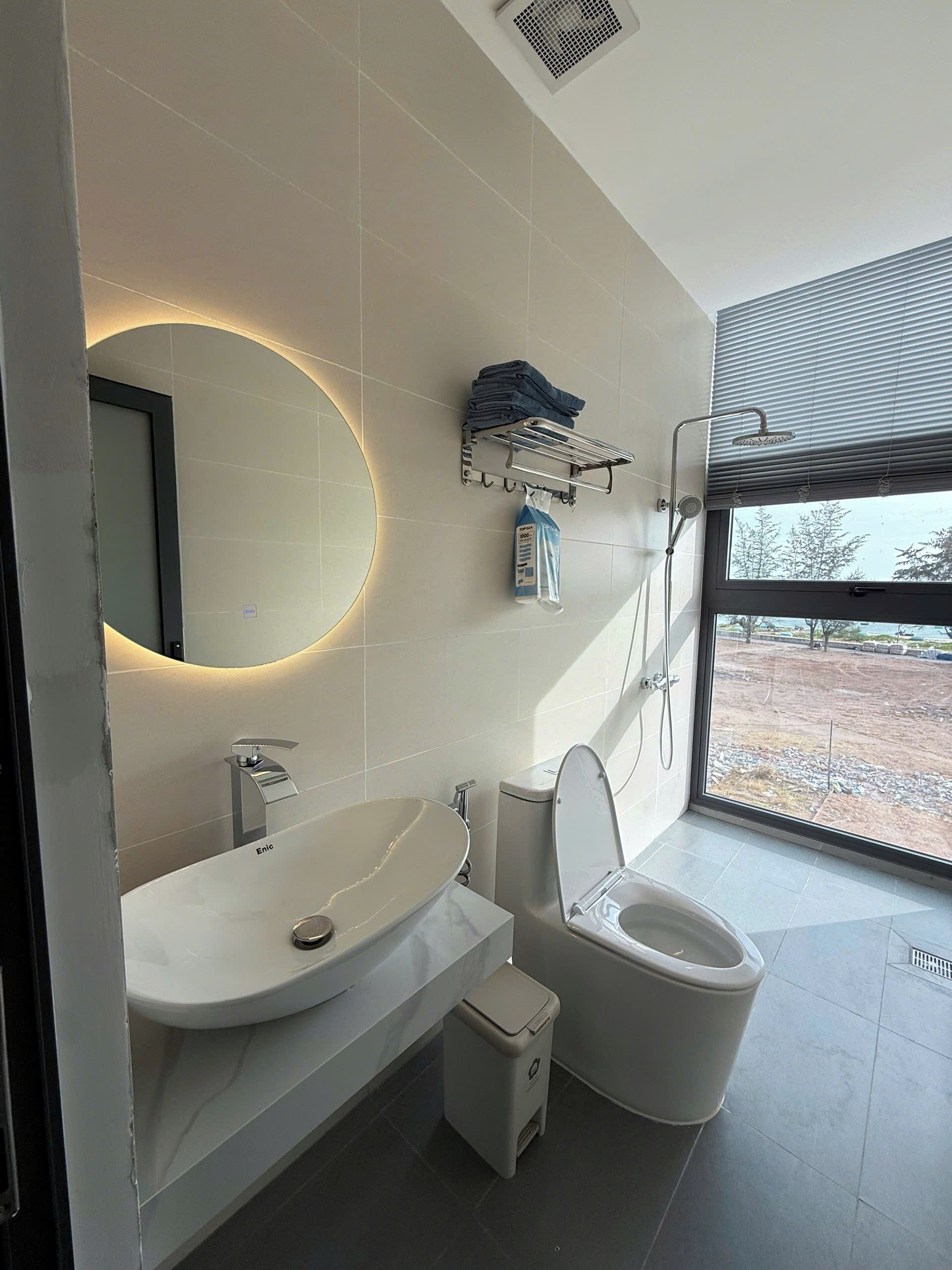 Double Room, Beach View | Bathroom