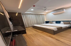 Deluxe Double Room, City View - Hotel Rajvanshi Inn (Ahmedabad)