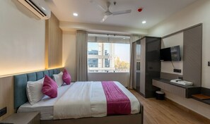Habitación superior, vistas a la ciudad | Wifi gratis