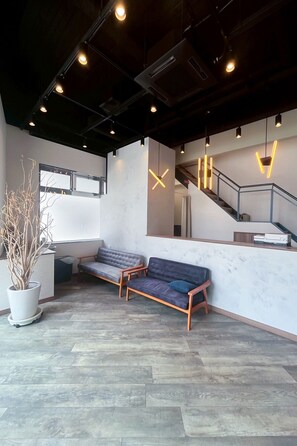 Reception - &AND HOSTEL NAMBA SOUTH (Naniwa-ku, Osaka-shi,)