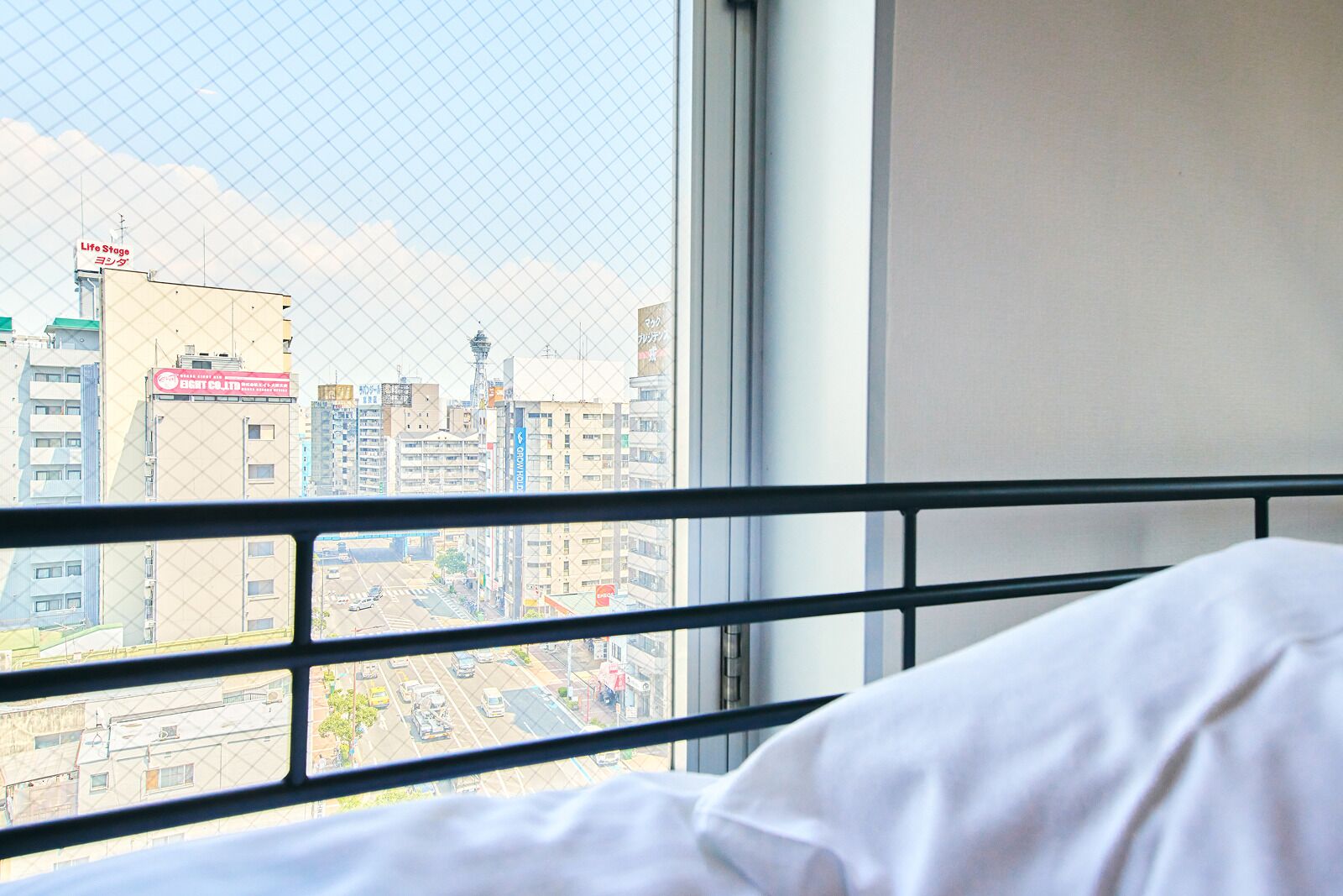 WiFi (free), bed sheets