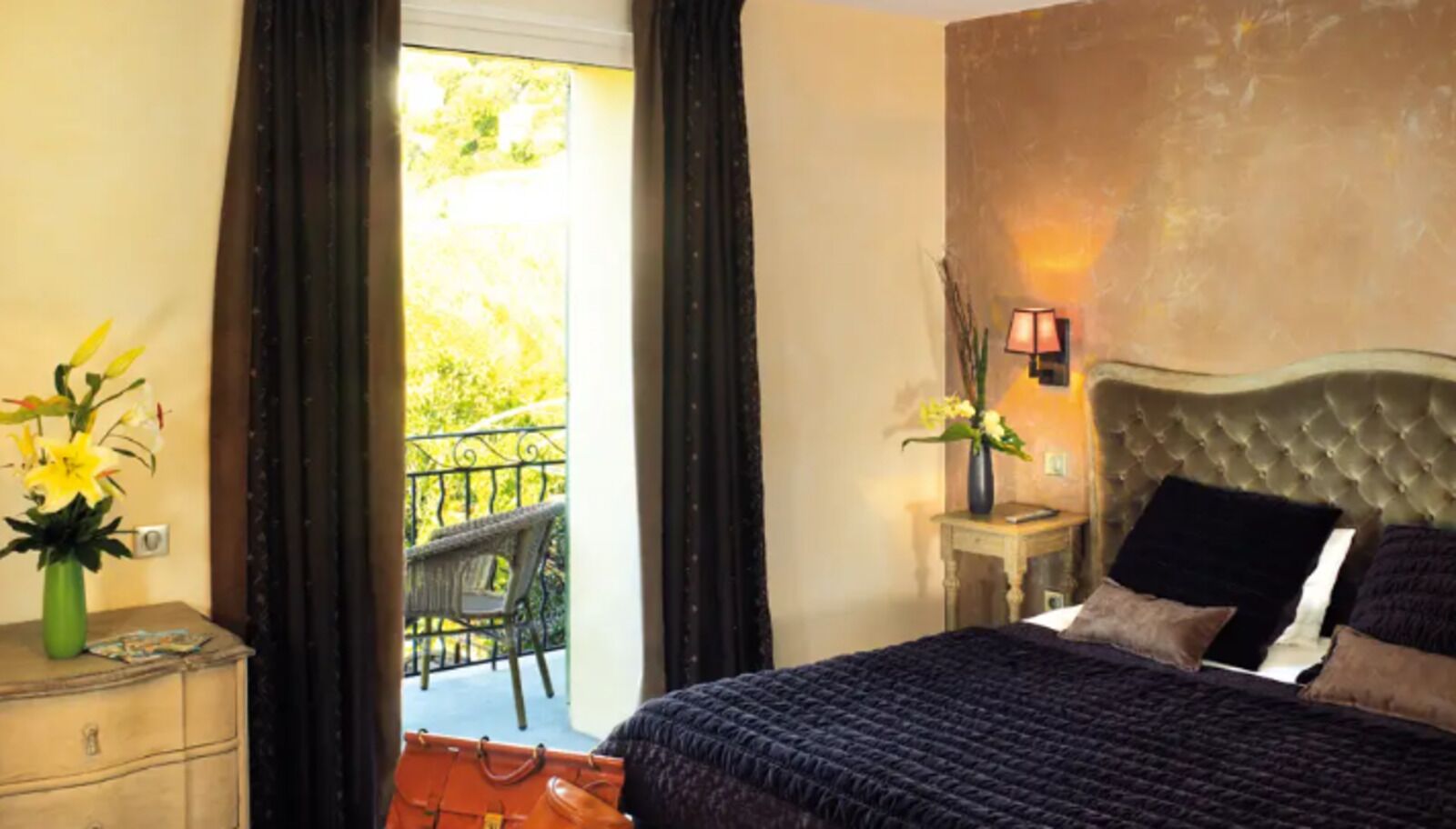 Classic Triple Room, Garden View