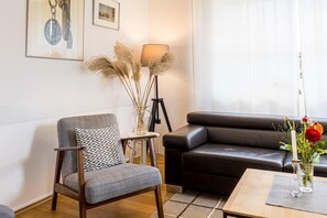 Tv, pejs, bordtennisbord