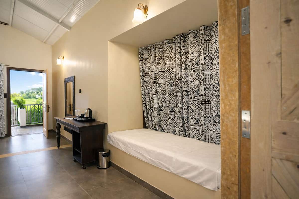 Honeymoon Suite With Jacuzzi