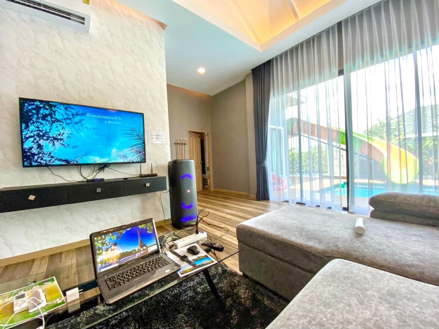 TV, stereo