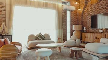 华丽平房, 花园景观 | 起居区