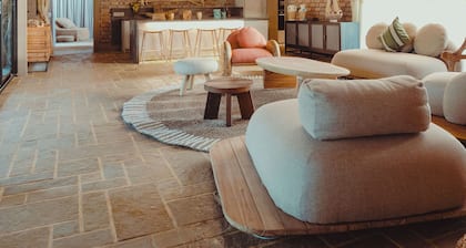 ELIVAAS Prive Bali Bay Gumuk