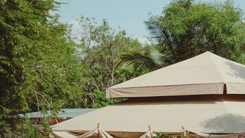 Deluxe Studio | Exterior