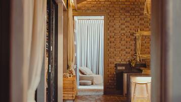 Deluxe-bungalow - udsigt til have | Interiør