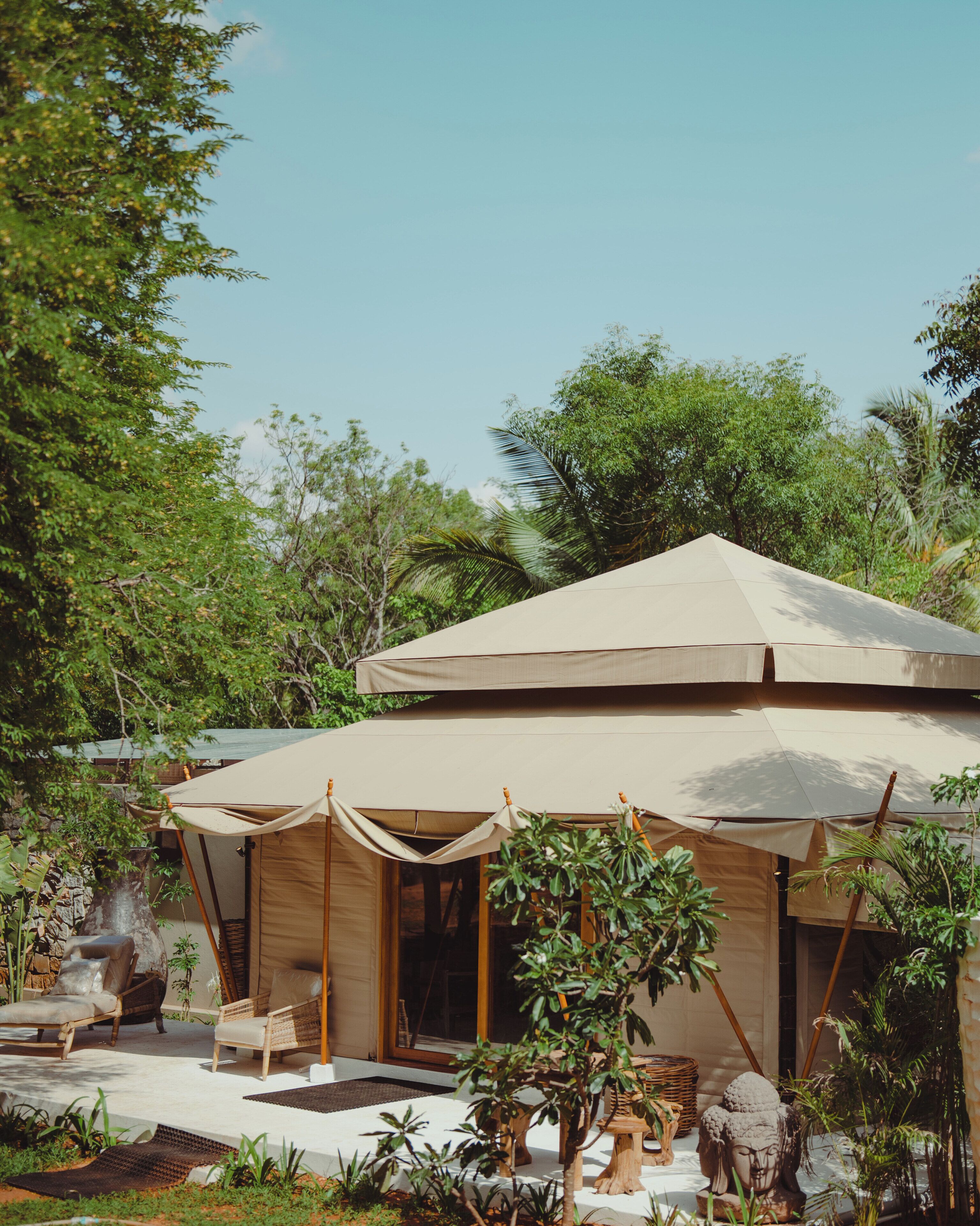 Exclusive Tent | Exterior