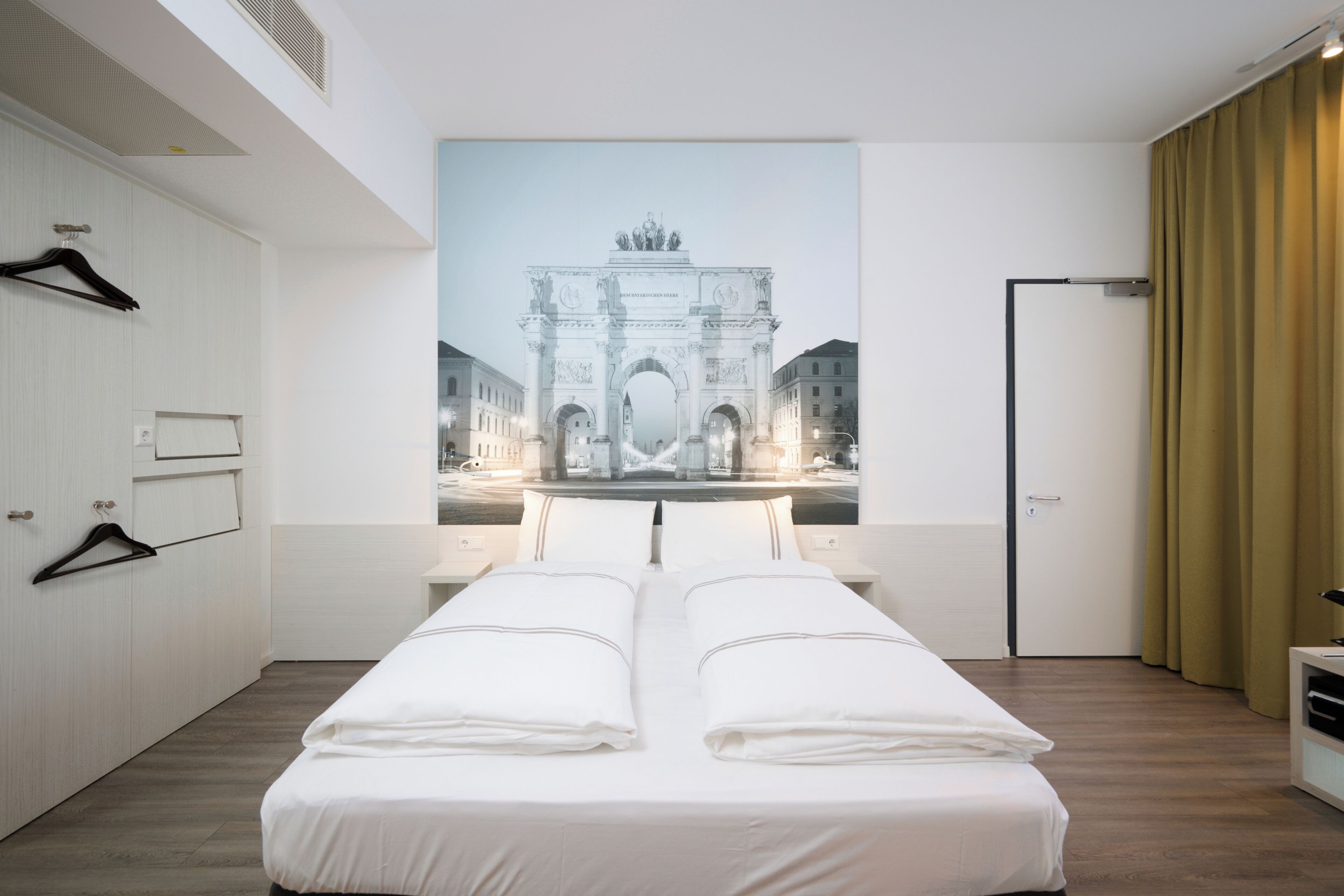 Double Room, Roll-in Shower | Premium bedding, desk, laptop workspace, soundproofing
